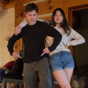 Meet your Posher, Elaine